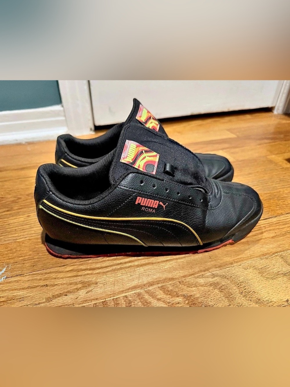 PUMA Roma Sneakers Black & Red US 10.5